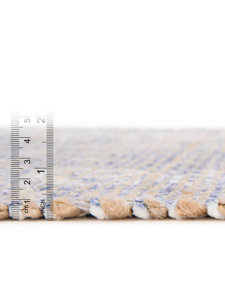 Detail image of 4' 1 x 6' 1 Hand Woven Chenille Jute Rug