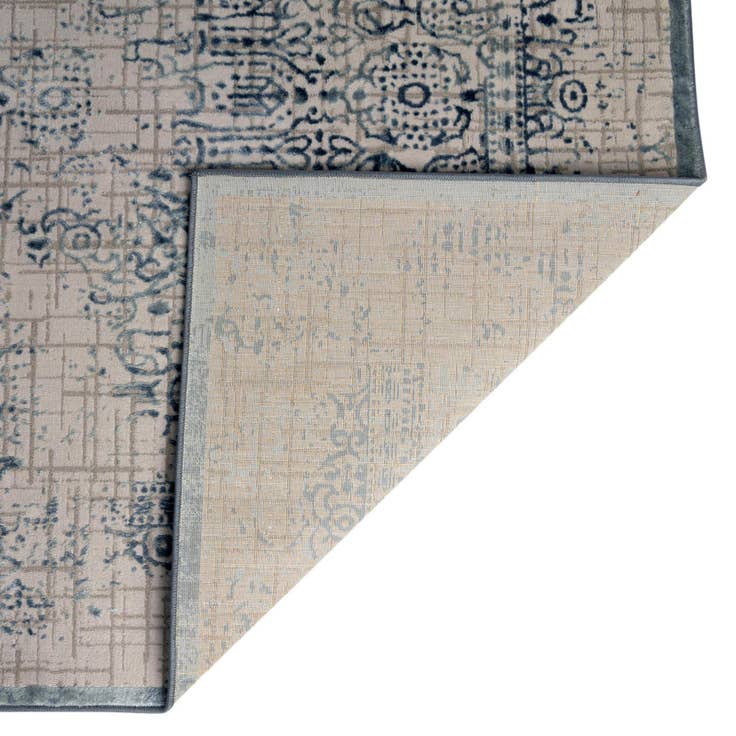 Detail image of 2' 2 x 3' Chesterfield Rug
