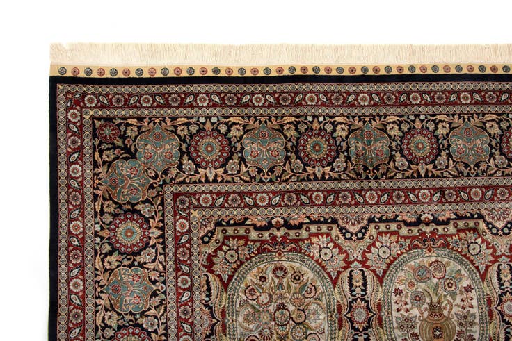 Detail image of 6' 8 x 9' 8 Hand Knotted China Rug