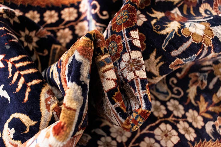 Detail image of 5' 1 x 8' 2 China Silk Rug