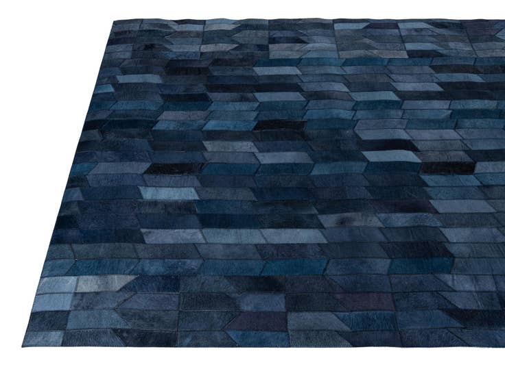 Detail image of 4' 9 x 7' 8 Cowhide Leather Rug