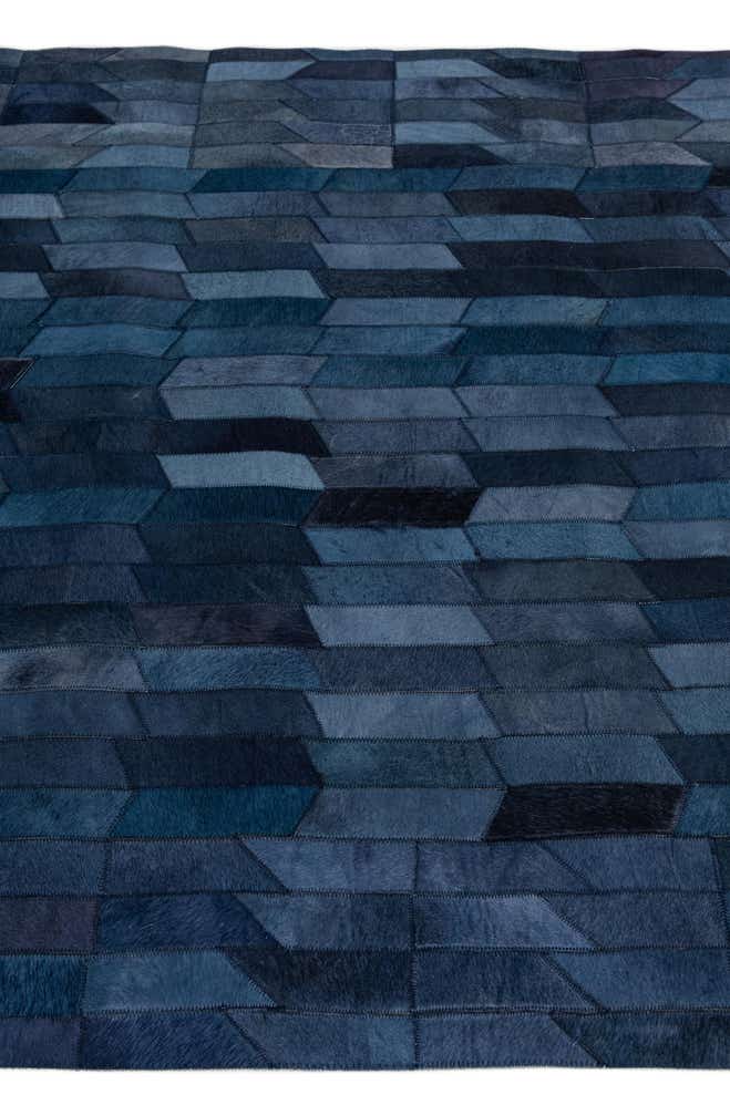 4' 9 x 7' 8 Cowhide Leather Rug