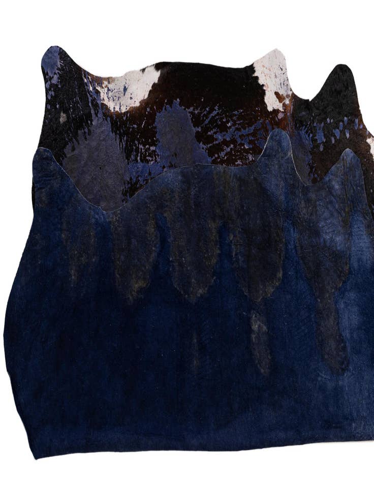 Detail image of 6' 7 x 7' 7 Cowhide Leather Rug