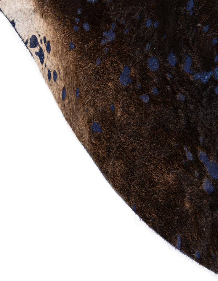 Detail image of 6' 2 x 6' 10 Cowhide Leather Rug