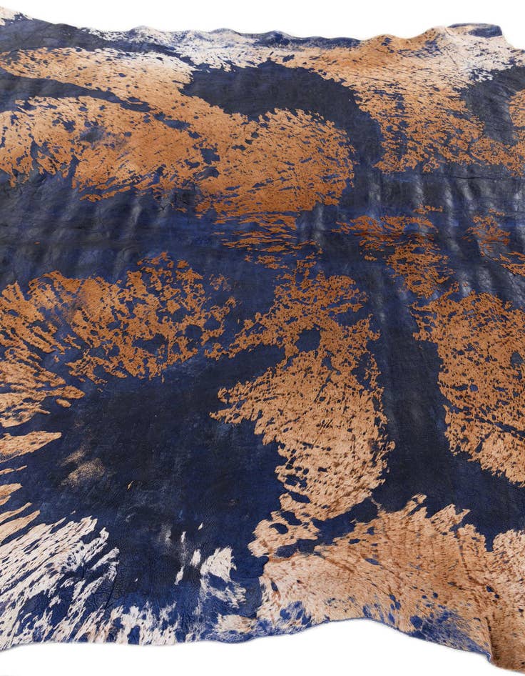 Detail image of 6' 9 x 7' 4 Cowhide Leather Rug