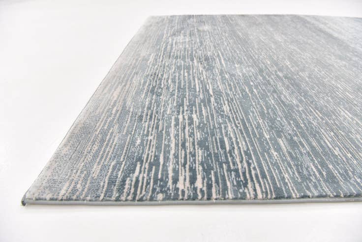 Detail image of 5' 2 x 7' 7 Daphne Rug