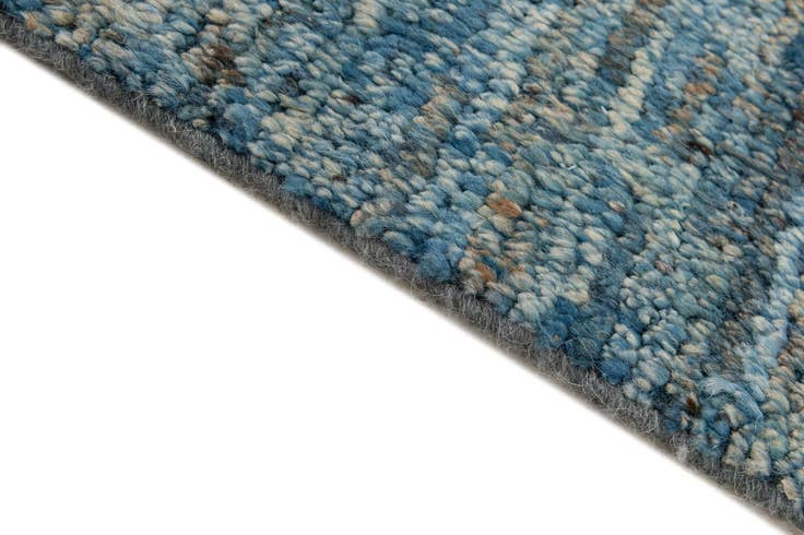 Detail image of 6' 4 x 9' 10 Hand Knotted Darya Wool Rug