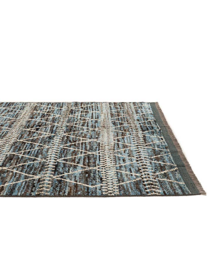 Detail image of 6' 9 x 10' 1  Hand Knotted Darya Wool Rug