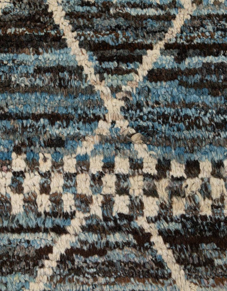 Detail image of 6' 9 x 10' 1  Hand Knotted Darya Wool Rug