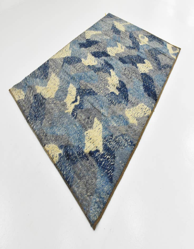 Detail image of 6' 7 x 9' 4 Hand Knotted Darya Wool Rug