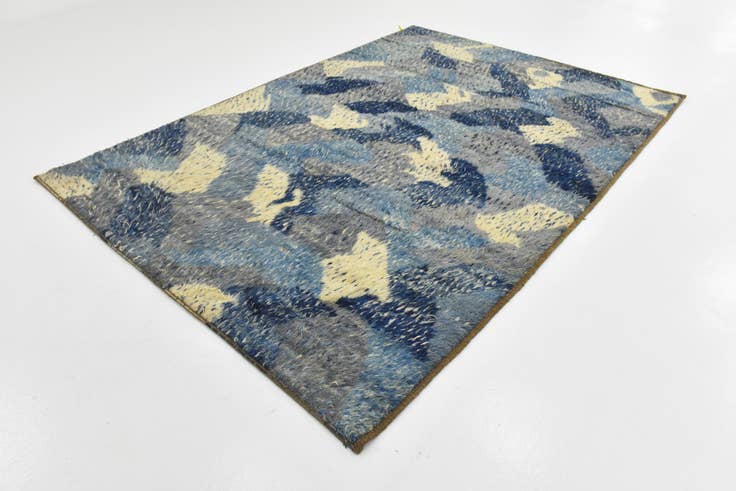 Detail image of 6' 7 x 9' 4 Hand Knotted Darya Wool Rug