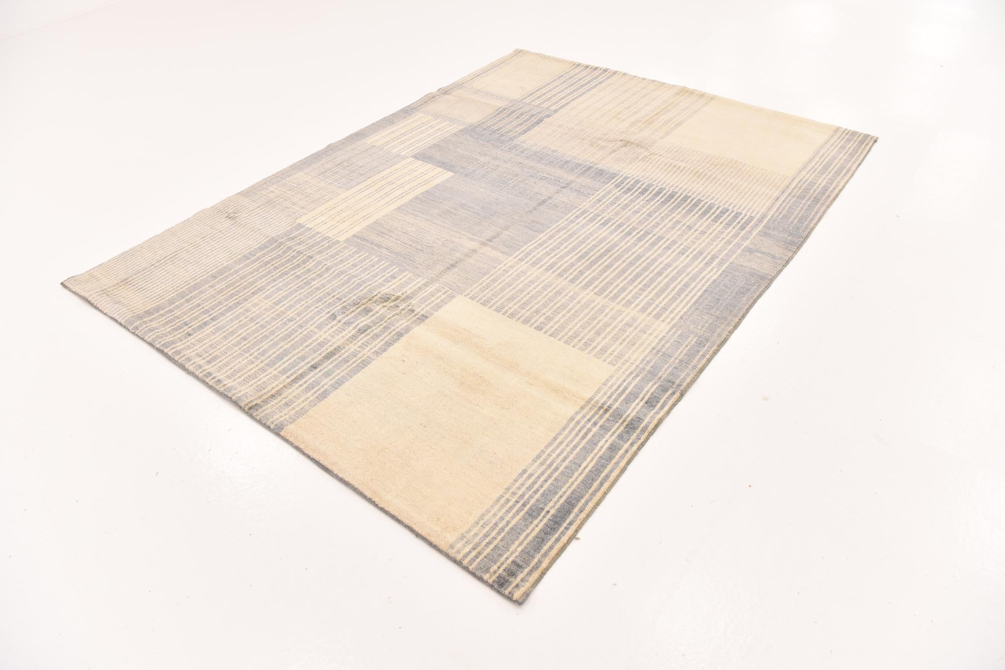 5' 9 x 7' 9 Hand Knotted Darya Wool Rug