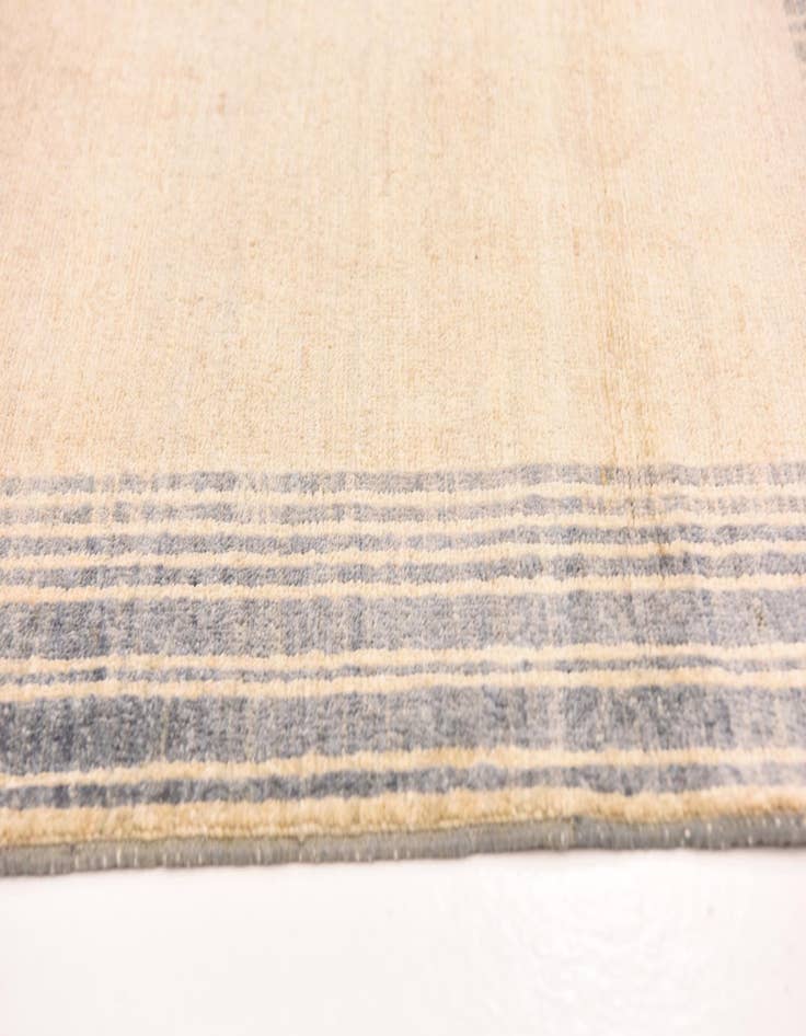 Detail image of 5' 9 x 7' 9  Hand Knotted Darya Wool Rug