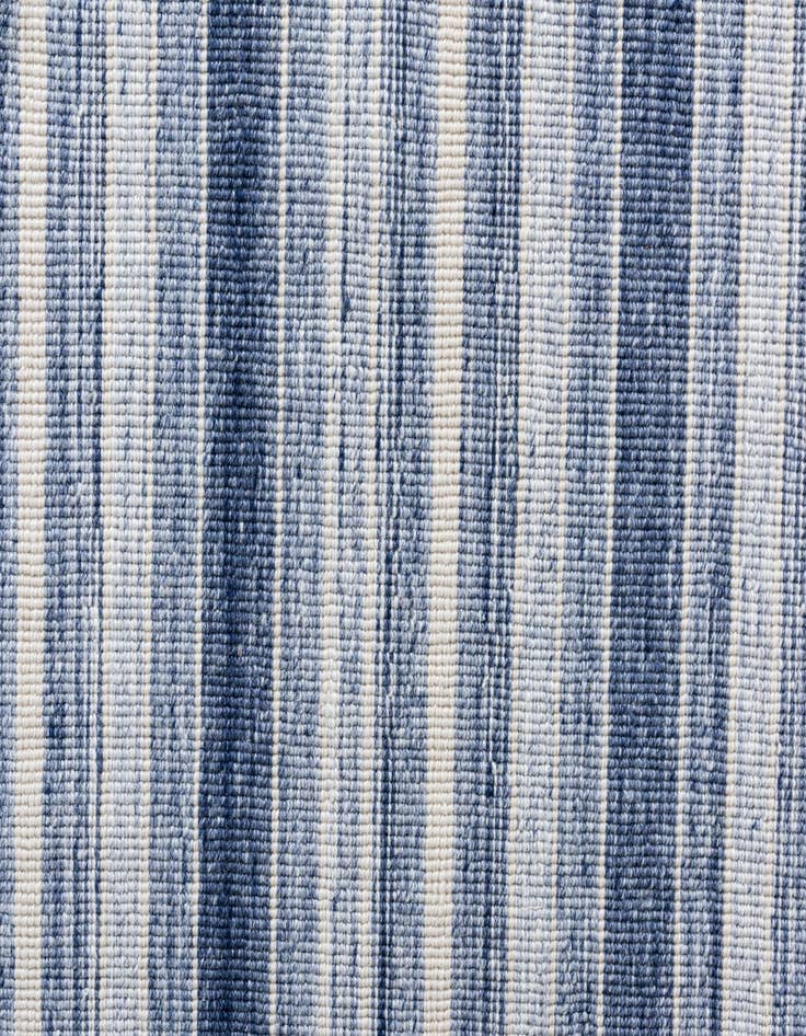 Detail image of 8' 1 x 10' 1  Hand Knotted Darya Wool Rug