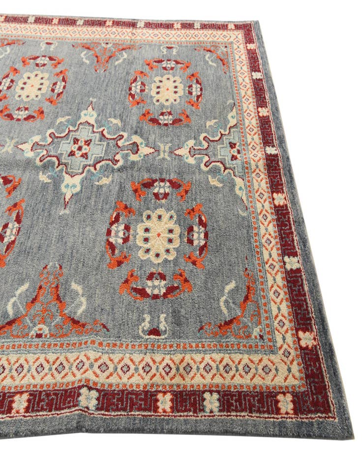 Detail image of 6' 6 x 10'  Hand Knotted Darya Wool Rug