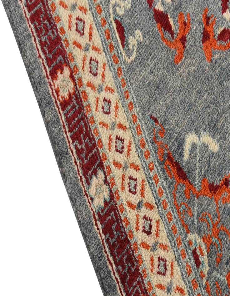 Detail image of 6' 6 x 10'  Hand Knotted Darya Wool Rug