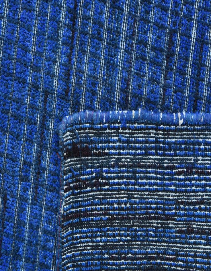 Detail image of 6' 2 x 9' 8  Hand Knotted Darya Wool Rug