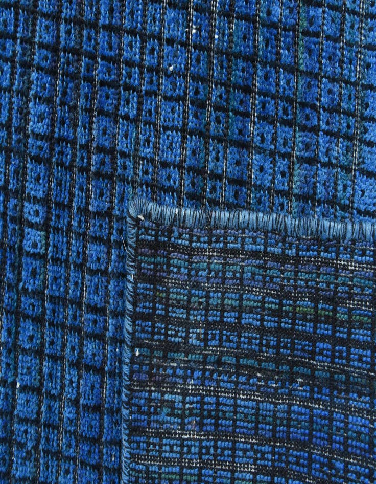 Detail image of 7' 10 x 9' 7  Hand Knotted Darya Wool Rug