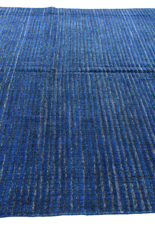 Detail image of 8' x 9' 9 Hand Knotted Darya Wool Rug