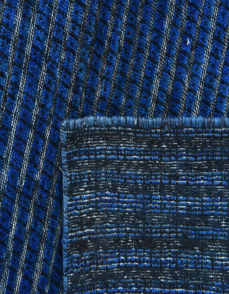 Detail image of 8' x 9' 9  Hand Knotted Darya Wool Rug