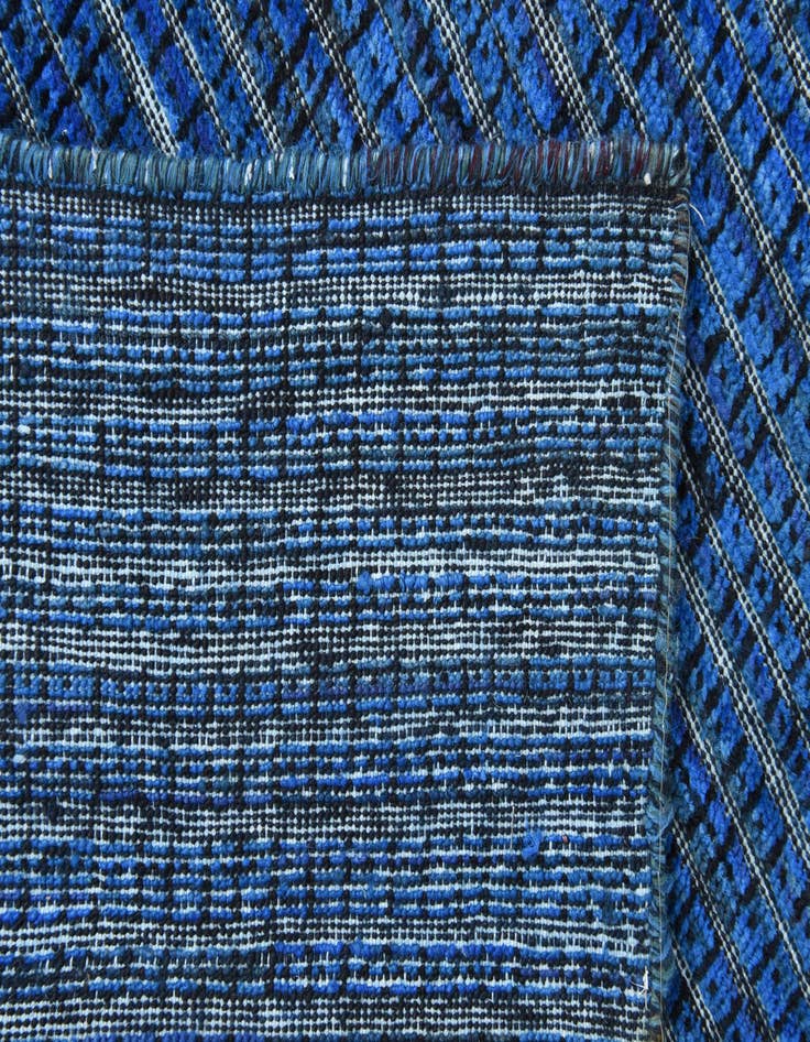 Detail image of 4' 8 x 6' 4  Hand Knotted Darya Wool Rug