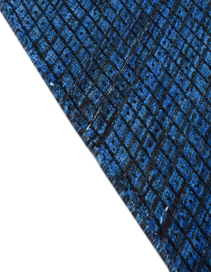 Detail image of 5' 4 x 7'  Hand Knotted Darya Wool Rug