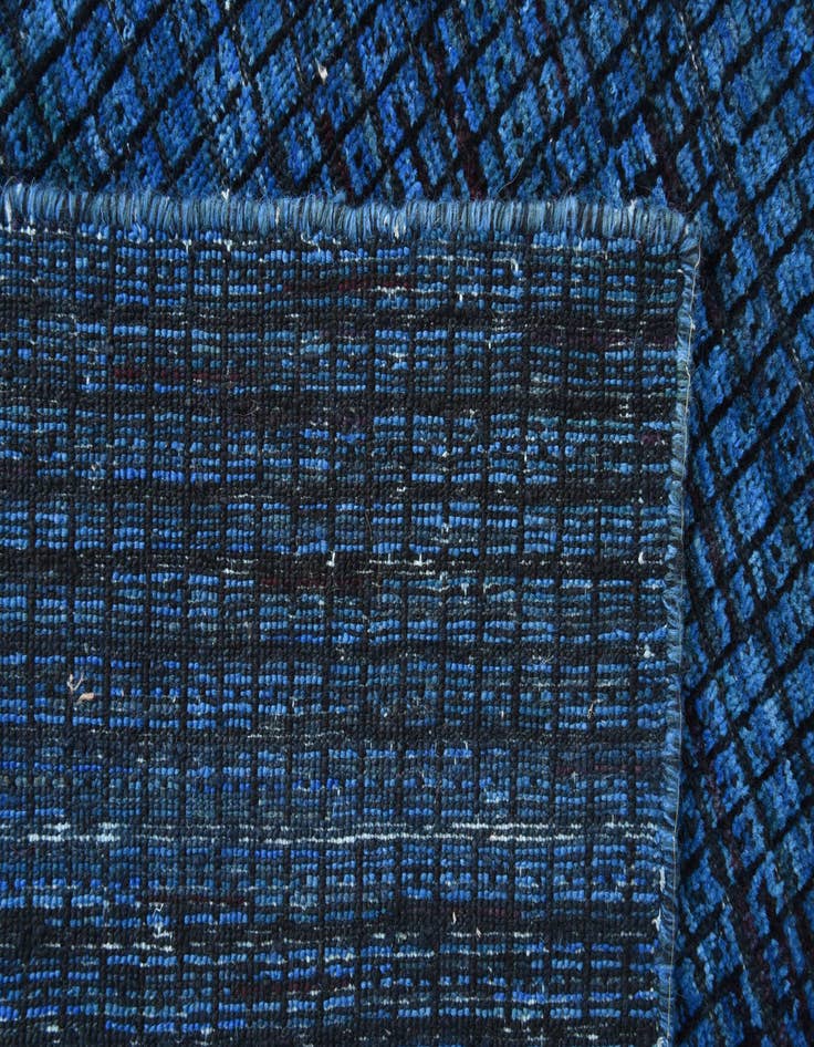 Detail image of 5' 4 x 7'  Hand Knotted Darya Wool Rug