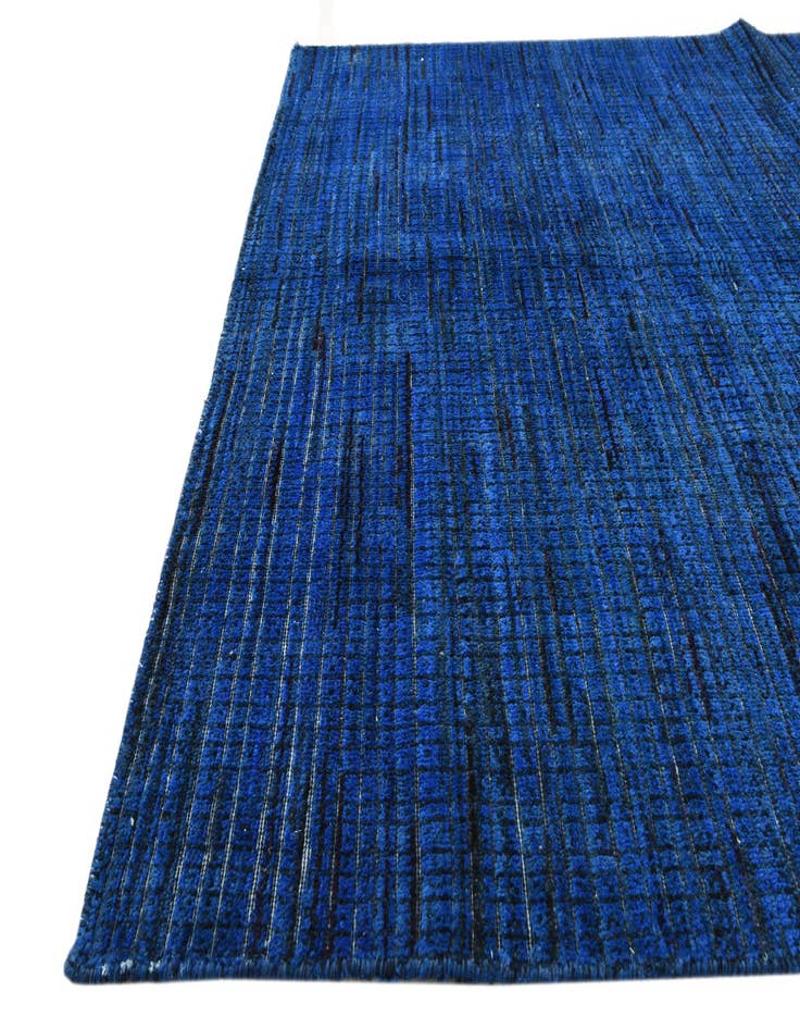 Detail image of 4' 11 x 7' 3  Hand Knotted Darya Wool Rug