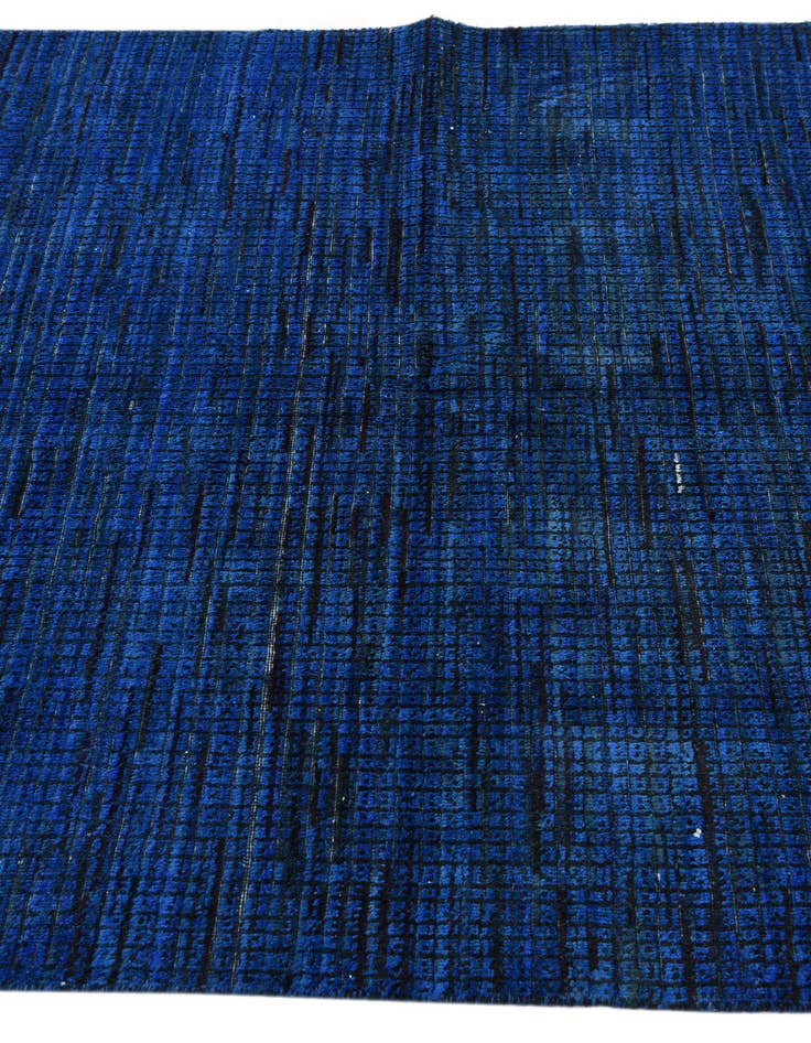 Detail image of 4' 11 x 7' 3  Hand Knotted Darya Wool Rug