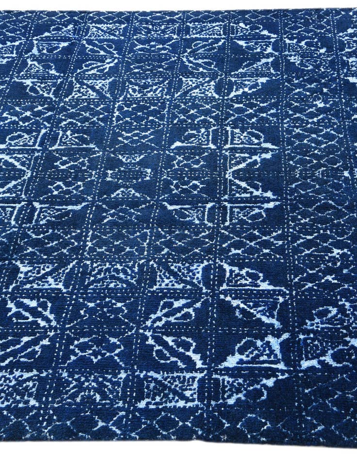 Detail image of 4' 9 x 7' 9  Hand Knotted Darya Rug