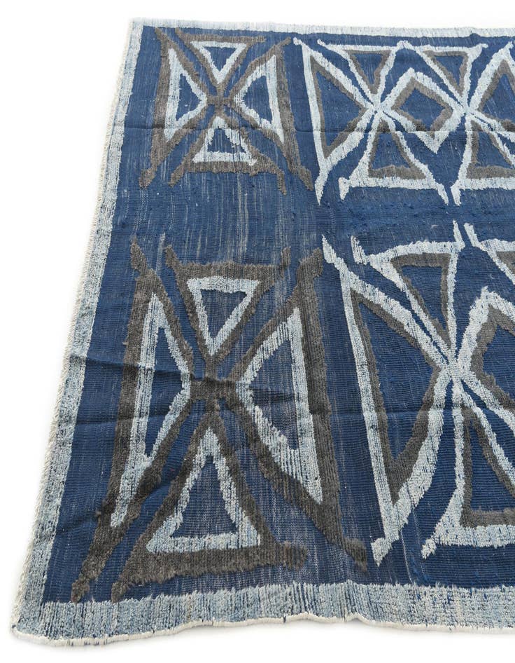 Detail image of 7' 9 x 10' 10  Hand Knotted Darya Wool Rug
