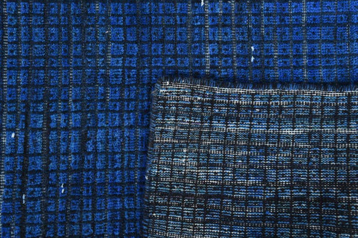 Detail image of 4' 1 x 5' 9 Hand Knotted Darya Wool Rug