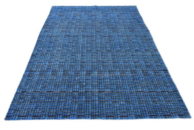 Detail image of 3' 9 x 5' 10 Hand Knotted Darya Wool Rug
