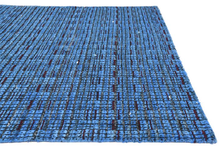 Detail image of 3' 9 x 5' 10 Hand Knotted Darya Wool Rug