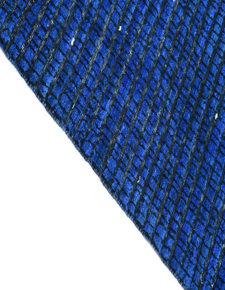 Detail image of 3' 9 x 5' 10  Hand Knotted Darya Wool Rug