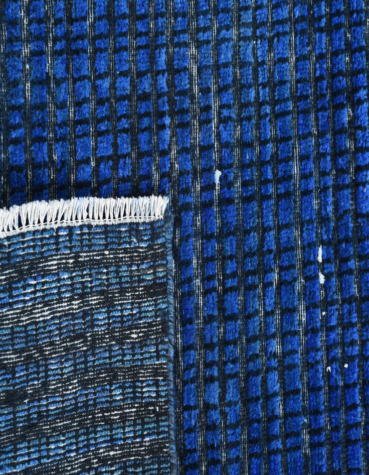 Detail image of 3' 9 x 5' 10  Hand Knotted Darya Wool Rug