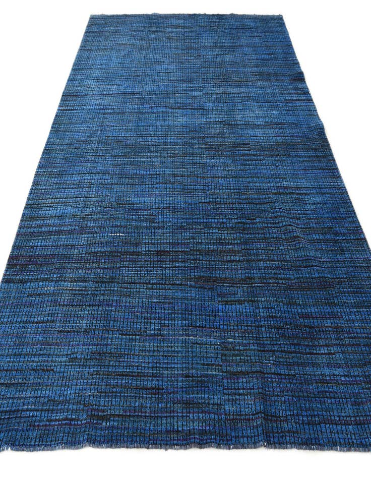 Detail image of 7' 9 x 10'  Hand Knotted Darya Wool Rug