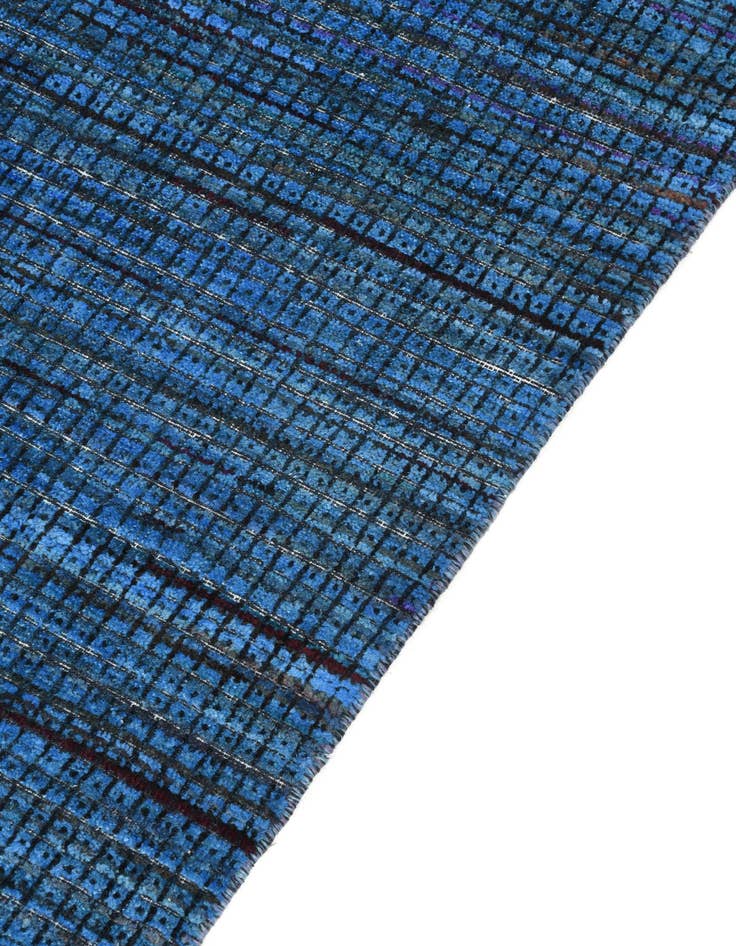 Detail image of 7' 9 x 10'  Hand Knotted Darya Wool Rug