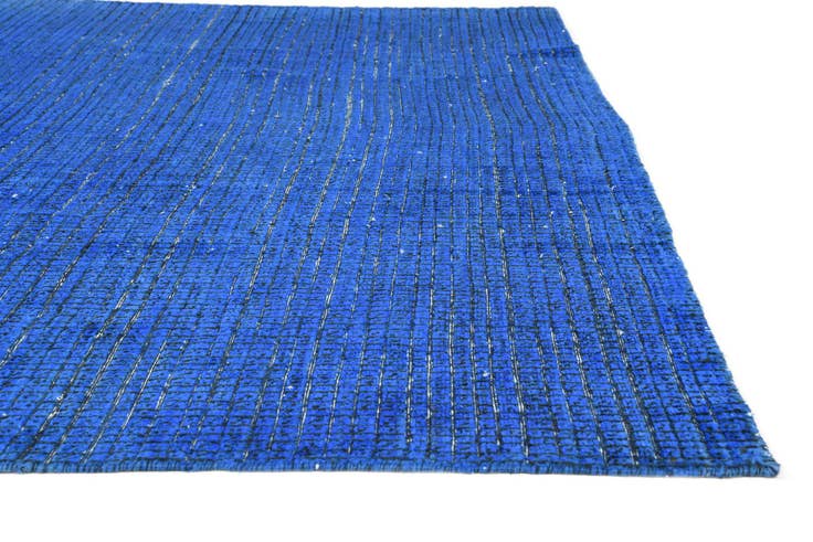 Detail image of 7' 9 x 10' 1 Hand Knotted Darya Wool Rug