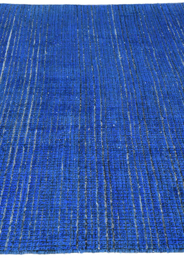 Detail image of 7' 9 x 10' 1 Hand Knotted Darya Wool Rug
