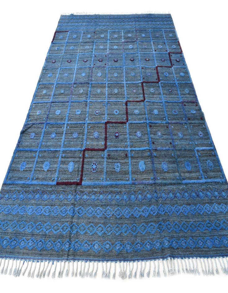 Detail image of 8' 4 x 10' 2  Hand Knotted Darya Wool Rug