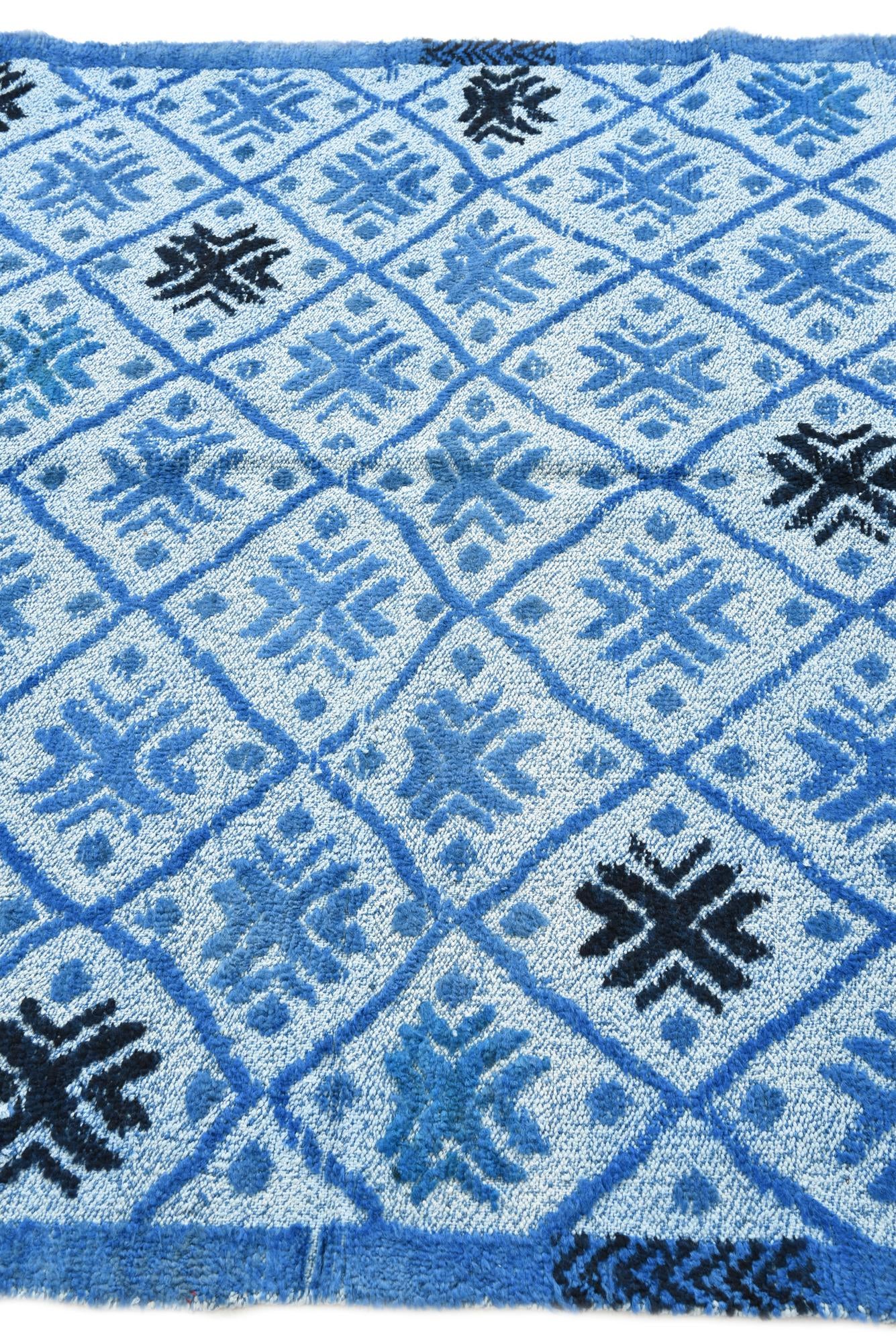 5' 7 x 8' 1 Hand Knotted Darya Wool Rug