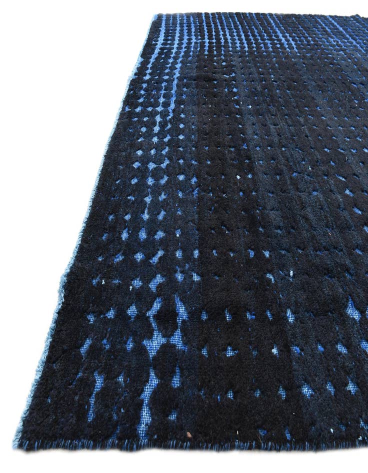 Detail image of 7' 9 x 10' Hand Knotted Darya Wool Rug