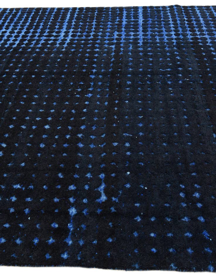 Detail image of 7' 9 x 10' Hand Knotted Darya Wool Rug