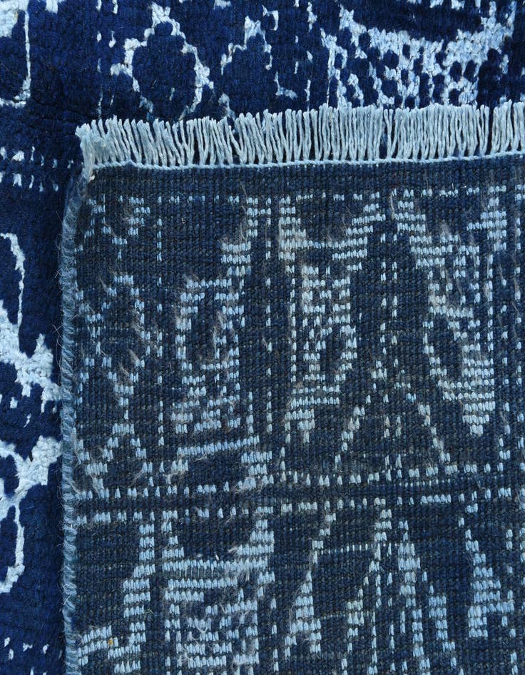 Detail image of 5' 1 x 8'  Hand Knotted Darya Rug