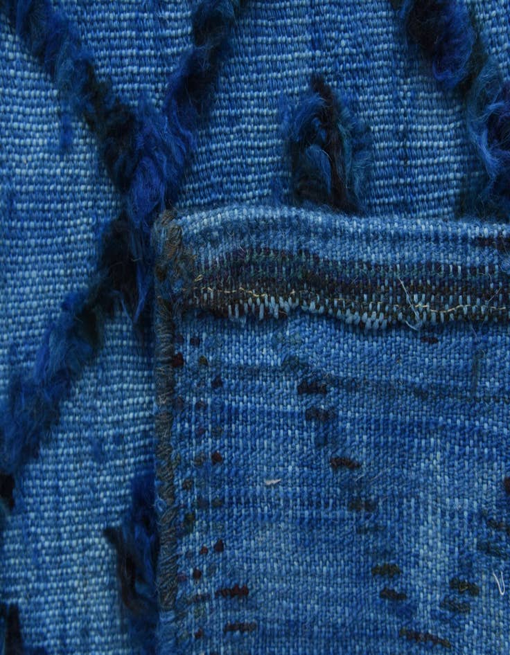 Detail image of 6' 9 x 9' 3  Hand Knotted Darya Wool Rug