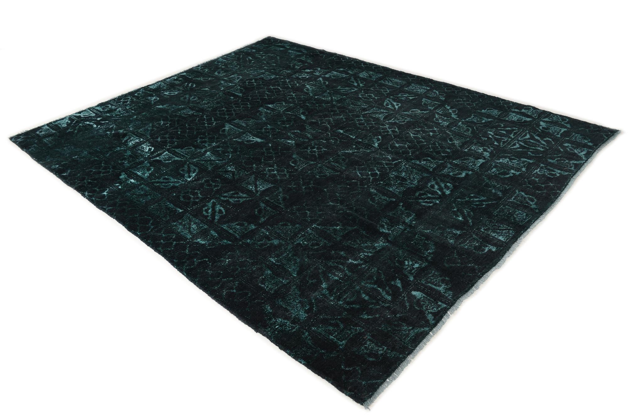 8' x 10' Hand Knotted Darya Rug