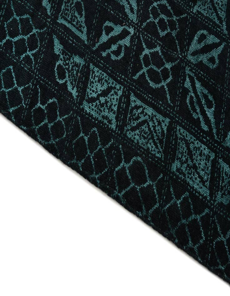 Detail image of 8' x 10'  Hand Knotted Darya Rug