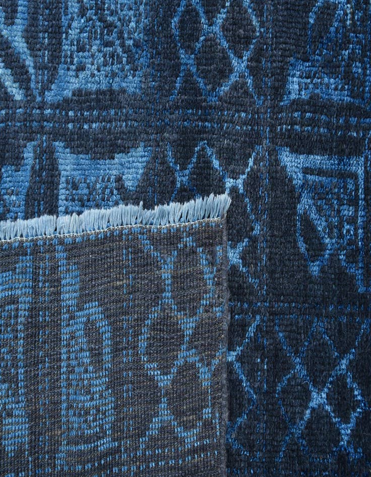 Detail image of 8' x 10'  Hand Knotted Darya Rug