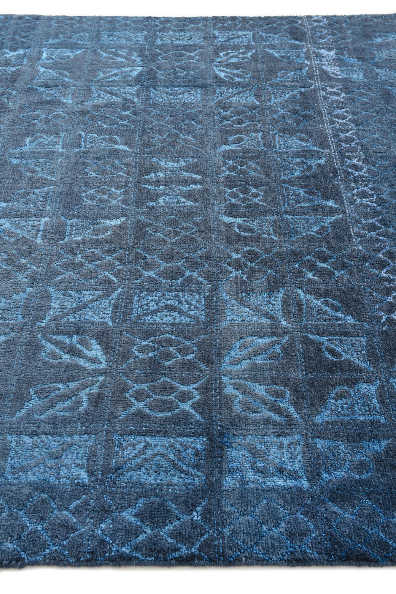 8' x 10' Hand Knotted Darya Rug